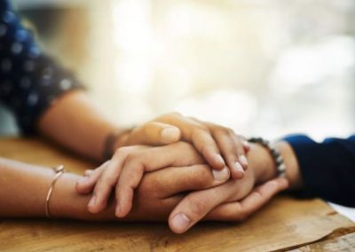 Royal College of Psychiatrists: Apoyo sin fisuras a un enfoque integral para abordar la disforia de género