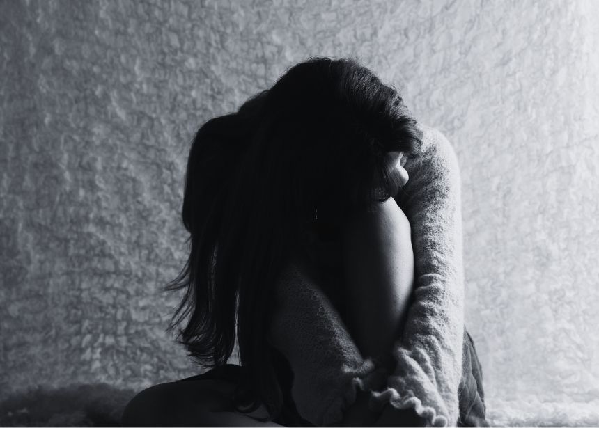 Estudio: Los bloqueadores no mejoran la depresión ni la salud emocional de menores