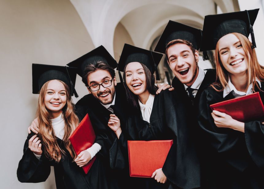 Falseamiento estadístico. 10.000 aspirantes a las universidades británicas no quieren decir su sexo