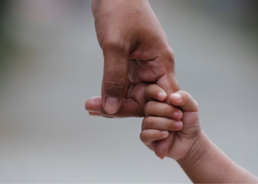 La violencia y discriminación contra las madres. Informe de Reem Alsalem